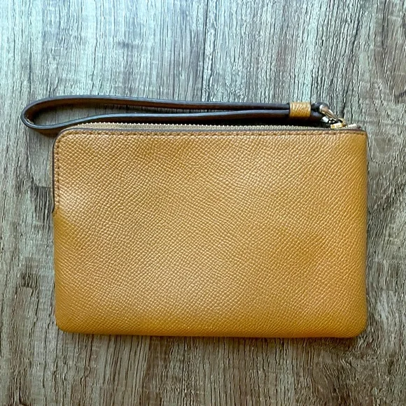 COACH Wristlet - Picture 2 of 7